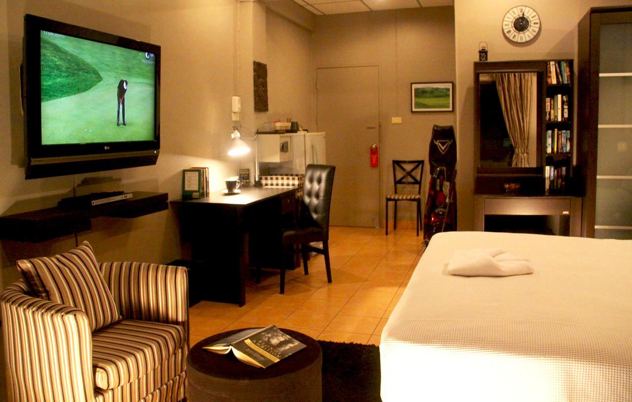 The Golf Club Pattaya Hotel Exterior photo
